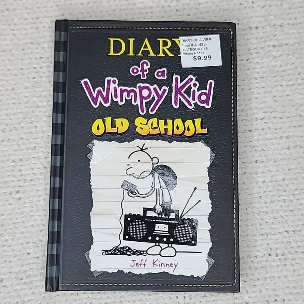 Kids/Children's Illustrated Fun Diary of a Wimpy Kid Two Book Set Book 9/Book 10